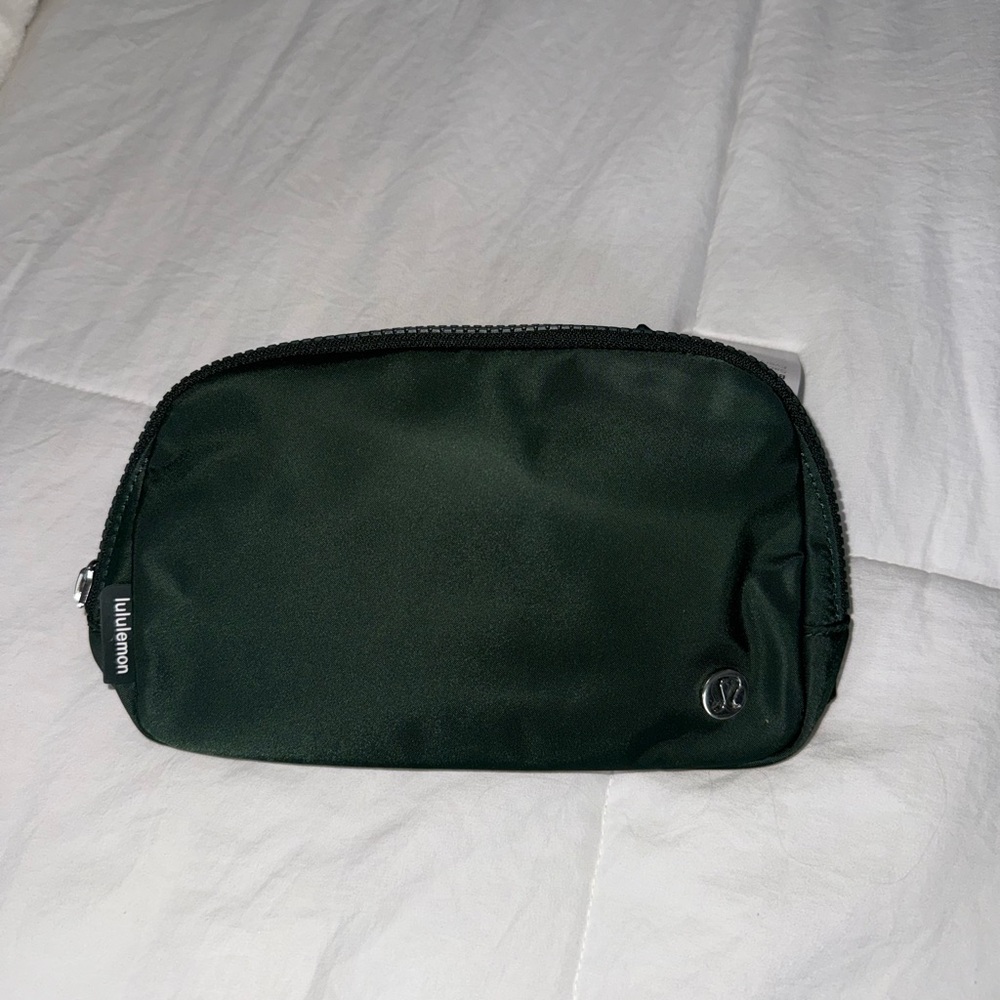 lululemon athletica dark green everywhere belt bag